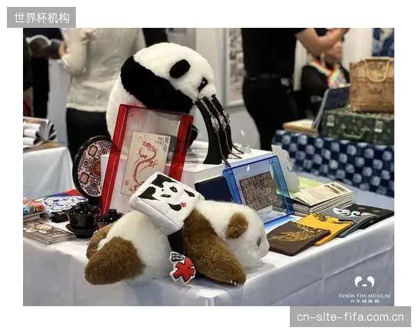 世界杯IP授权价值凸显，与潮流消费品牌联名产品引发市场热炒。